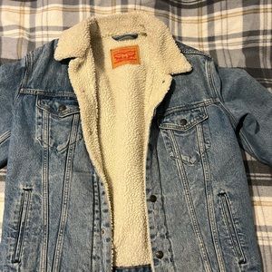 Levi’s Sherpa Blue demin jacket Size L
